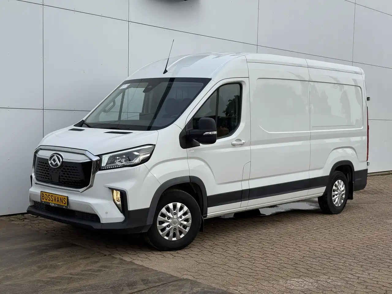 Maxus eDeliver 9