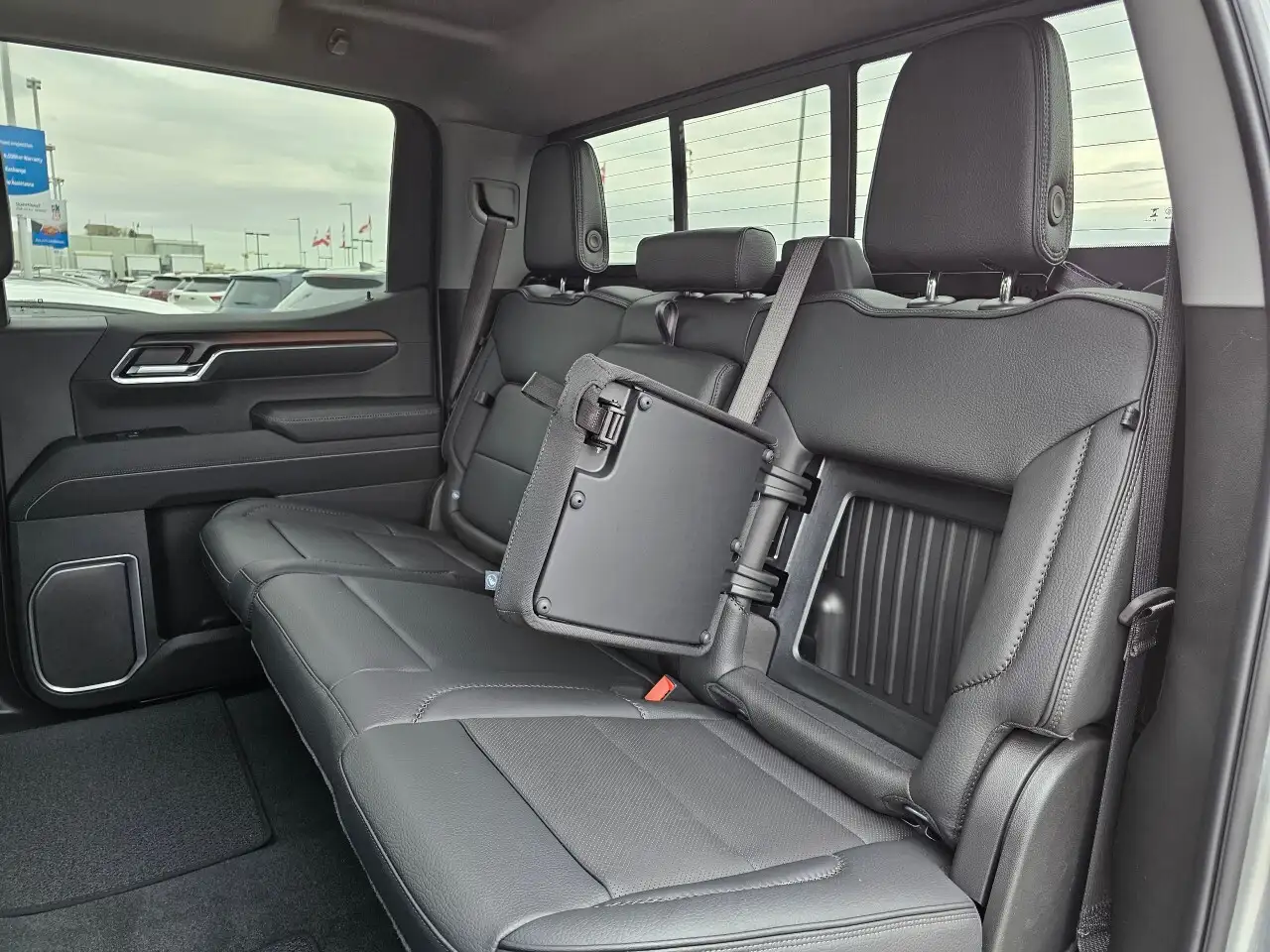 GMC Sierra 1500 снимка GMC Sierra 1500
