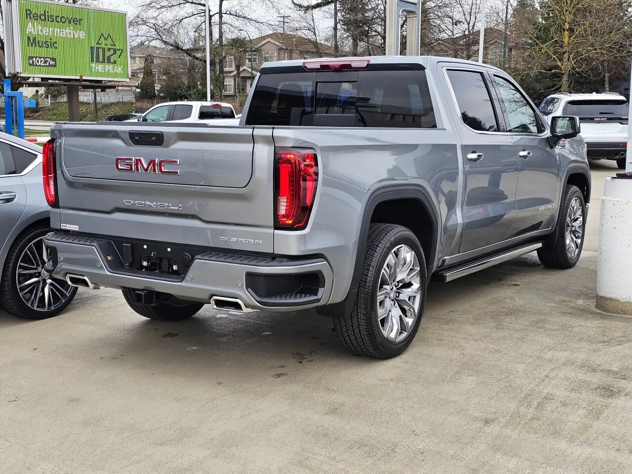 GMC Sierra 1500 снимка GMC Sierra 1500