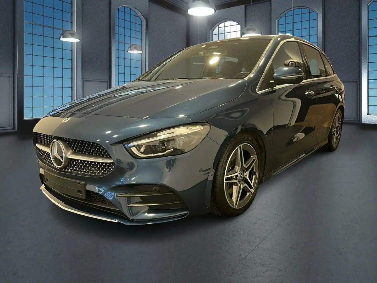 Mercedes-Benz B 200 d AMG+MULTIBEAM+AMBIENTE+AHK+KAM+LED+Keyl Blau - 2