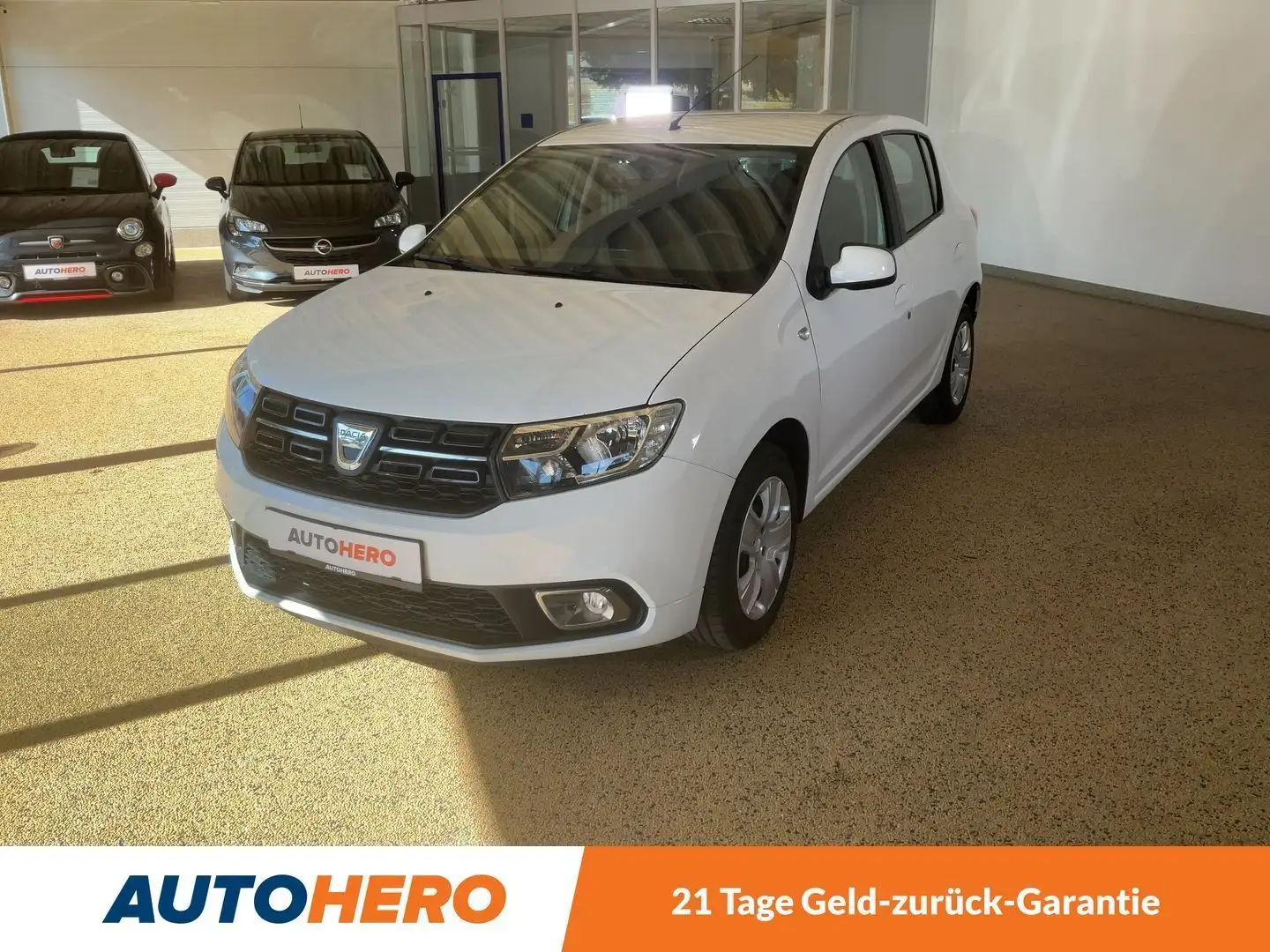 Dacia Sandero 0.9 TCe Laureate *NAVI*TEMPO*PDC*KLIMA* Weiß - 1