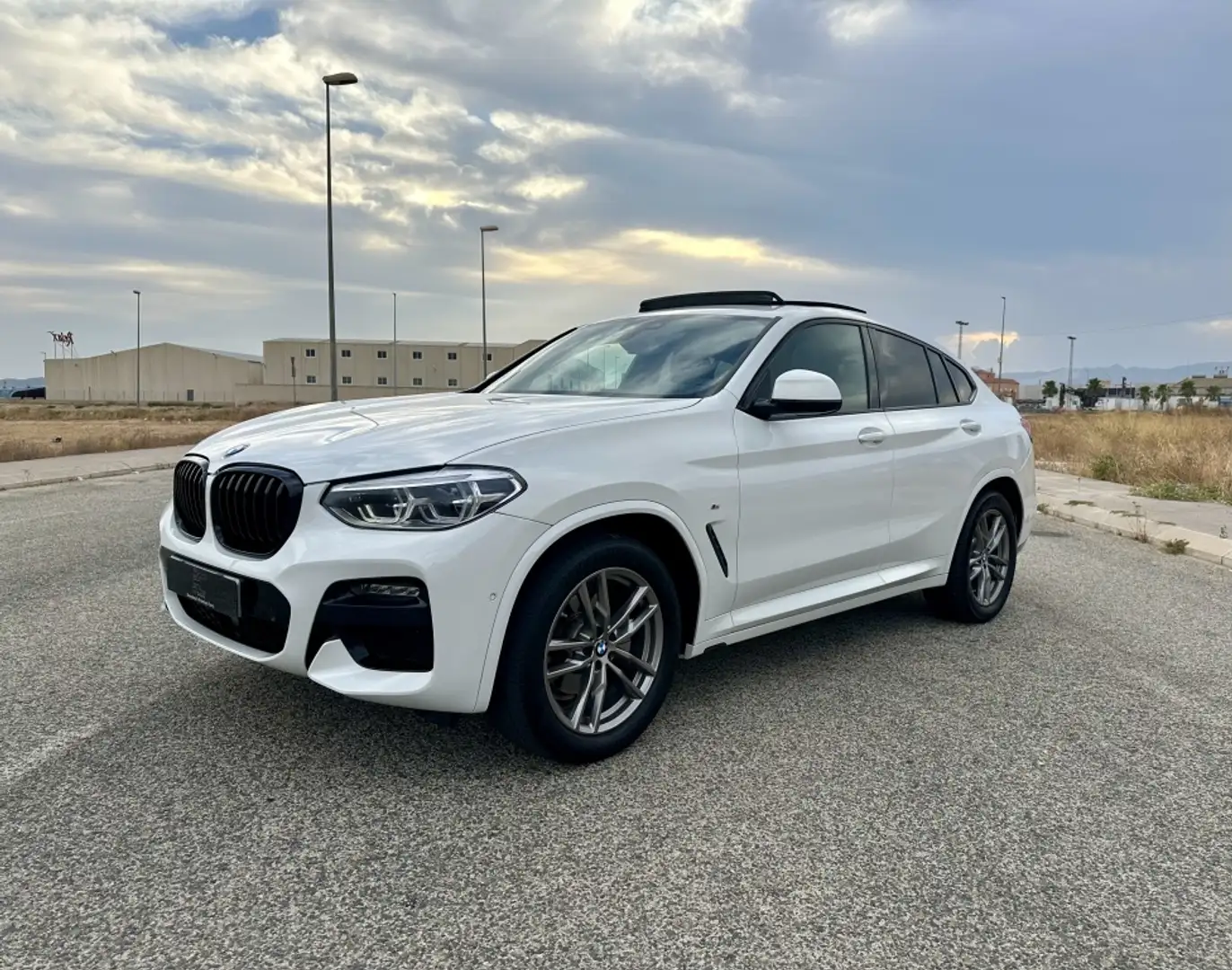 BMW X4 xDrive 20dA xLine M Sport Blanco - 2