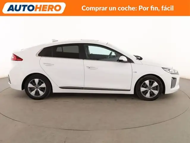 Hyundai Ioniq view 7