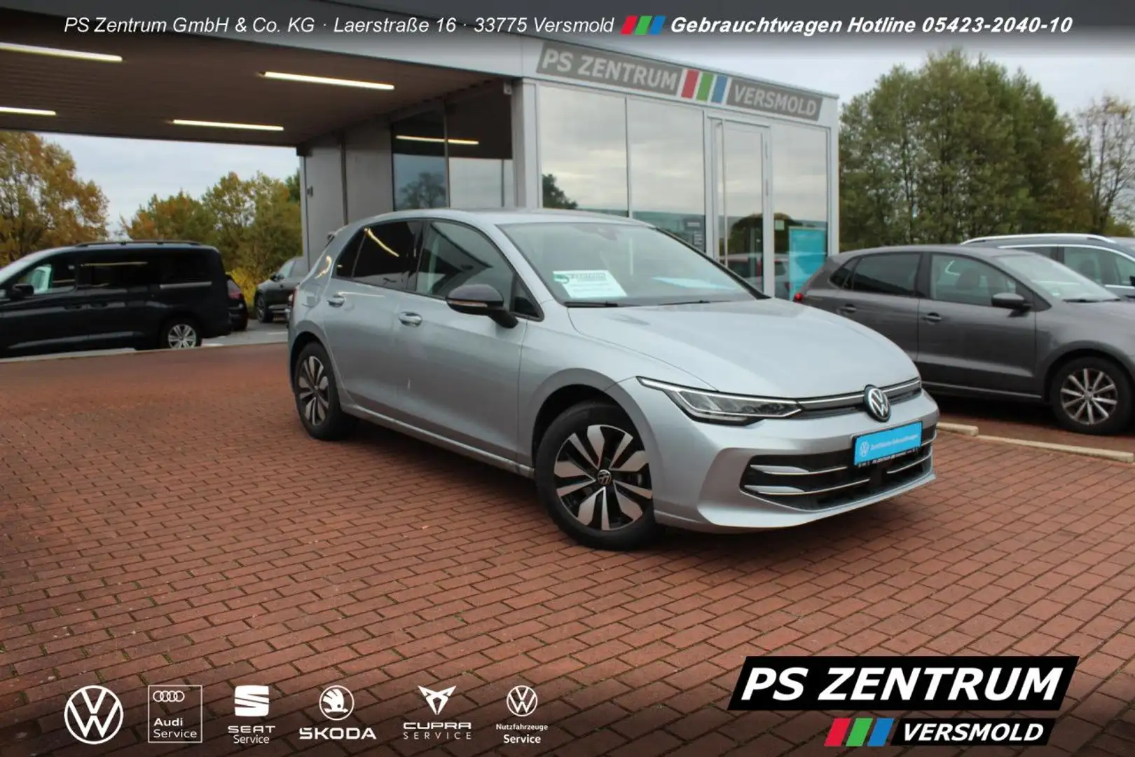 Volkswagen Golf VIII 1.5 TSI Goal AHK cam360 GJR NAVI LED Argento - 2