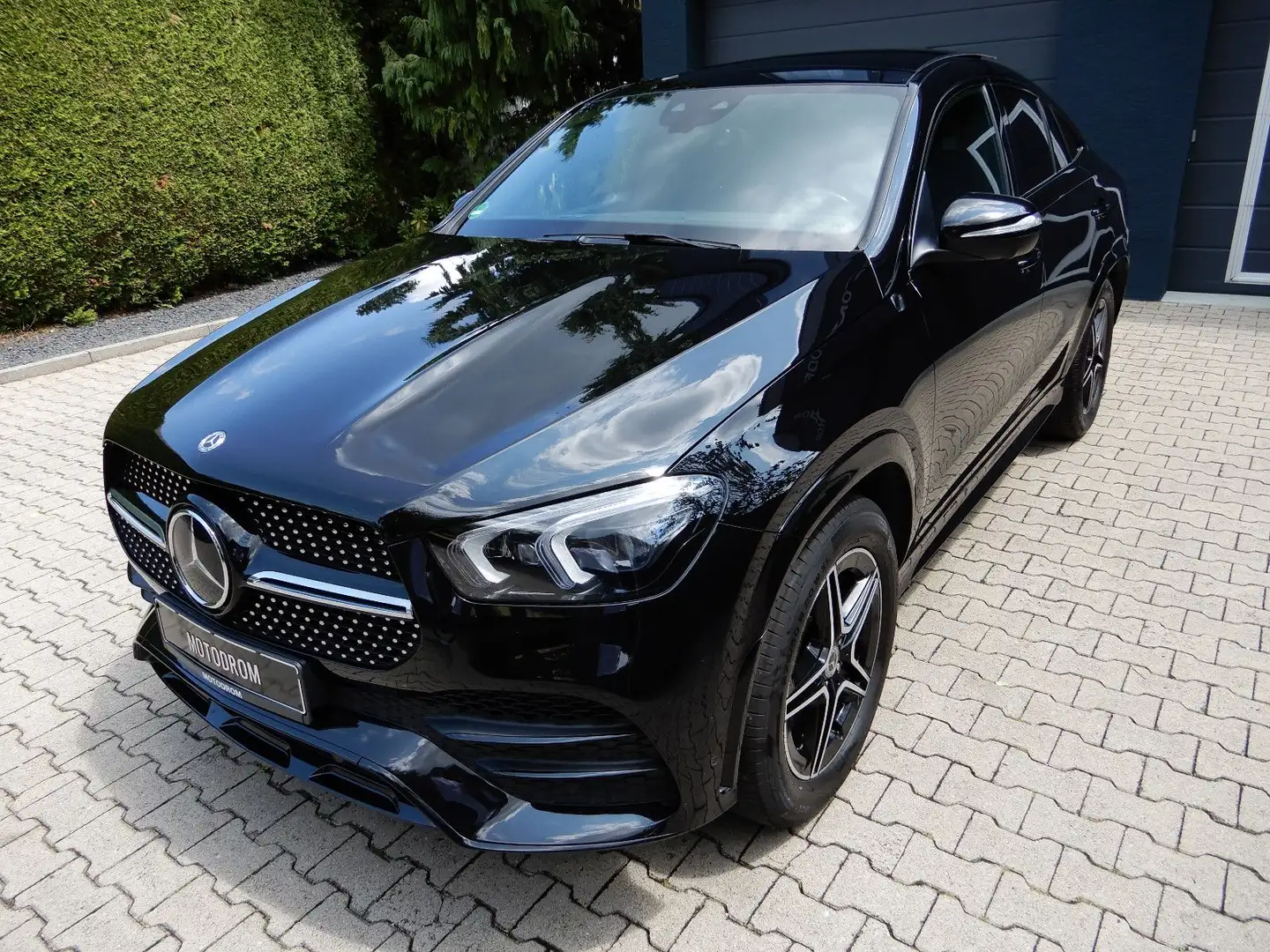 Mercedes-Benz GLE 350 GLE350d Coupe DISTRONIK PANORAMA NIGHT AMG-LINE Schwarz - 2