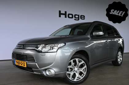 Mitsubishi Outlander 2.0 PHEV Instyle Automaat Ecc Navigatie Schuifdak
