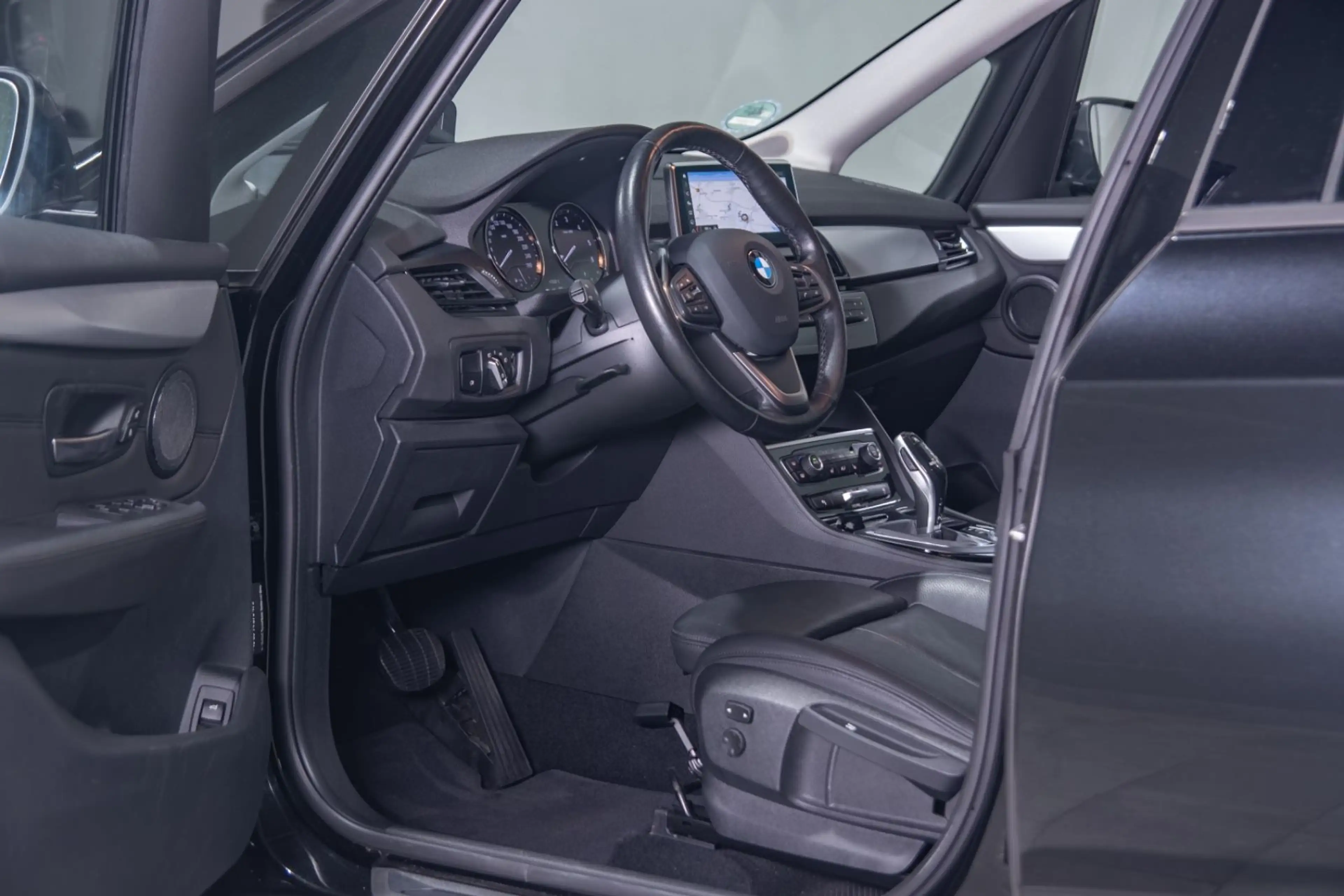 BMW 220 xDrive LED/HUD/HiFi/ACC — photo 9