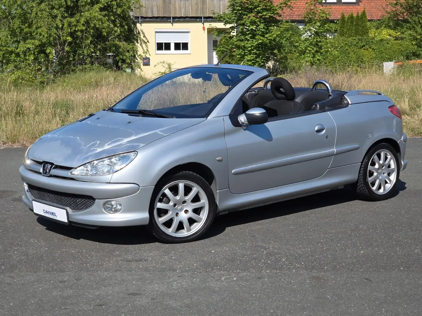 Peugeot 206 CC Tendance 110 TÜV+AU: 07/2025 Silber - 2