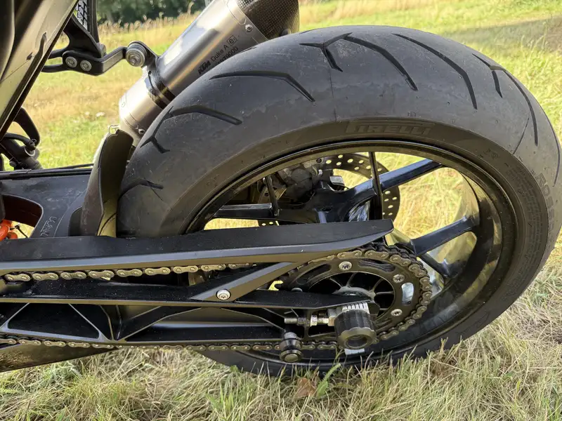 KTM 690 Duke - foto 6