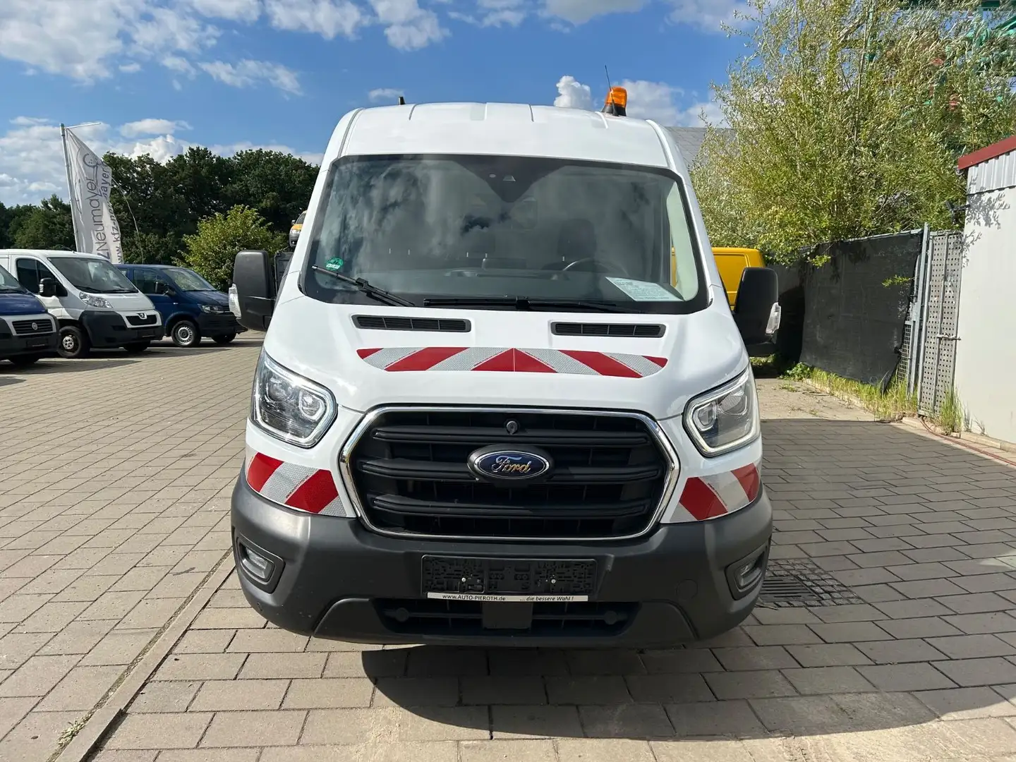 Ford Transit Ford Transit 4WD 4x4/ Allrad/ L2H2/lang+hoch Weiß - 2