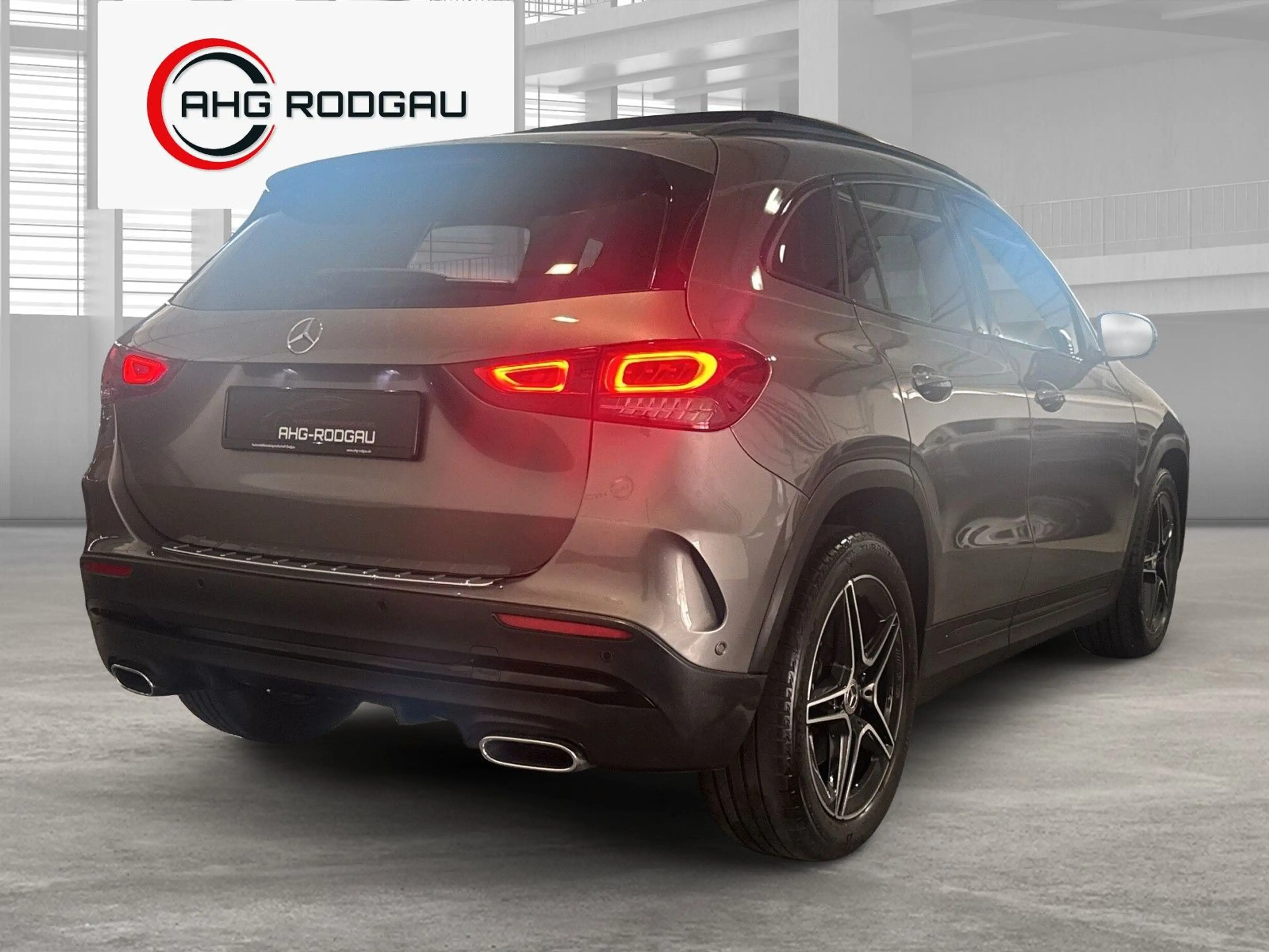 Mercedes-Benz GLA 220 Mercedes-Benz GLA 220 d/LED/NIGHT/AMG-Line/TOD/ — photo 4