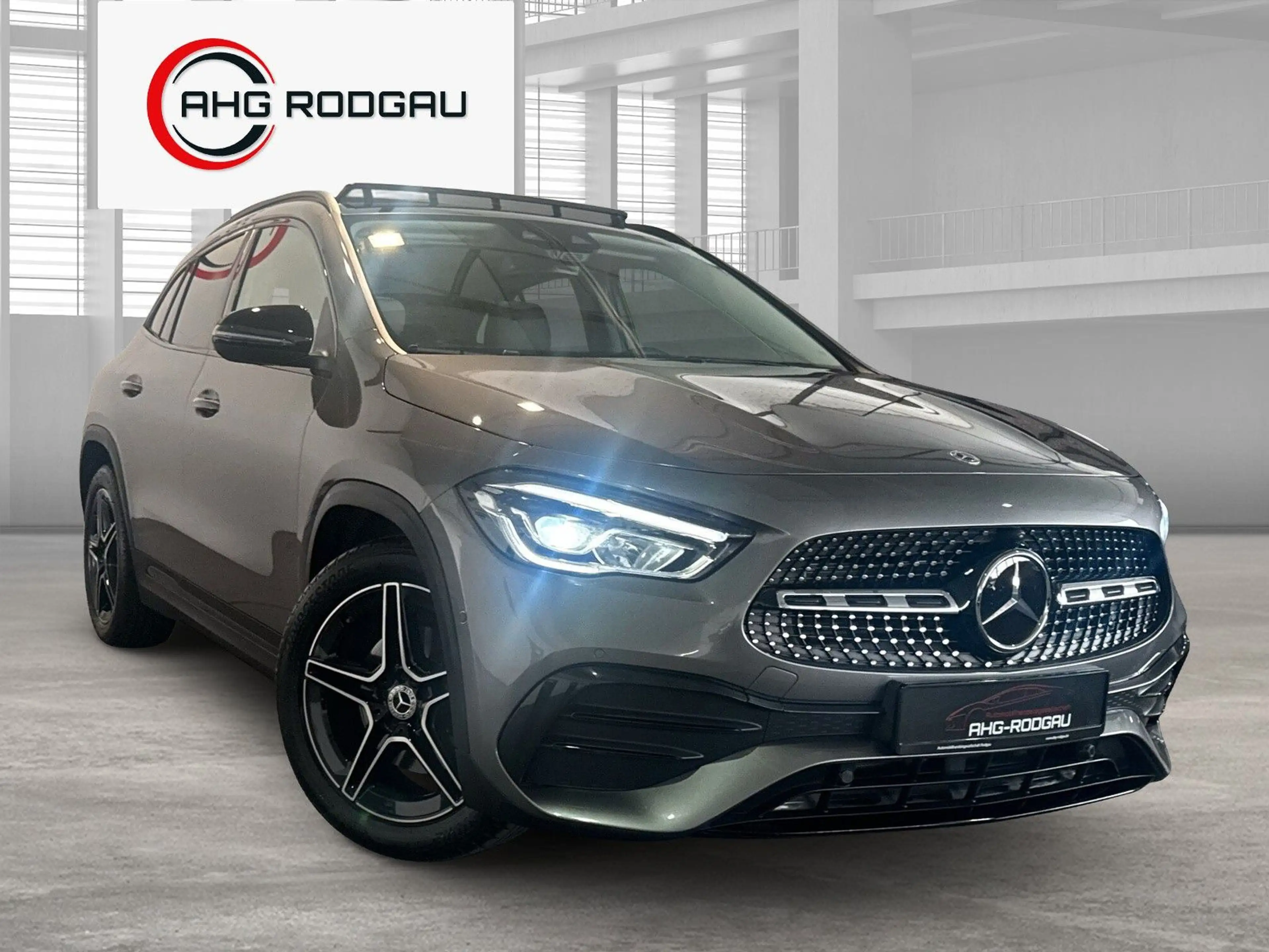 Mercedes-Benz GLA 220 Mercedes-Benz GLA 220 d/LED/NIGHT/AMG-Line/TOD/