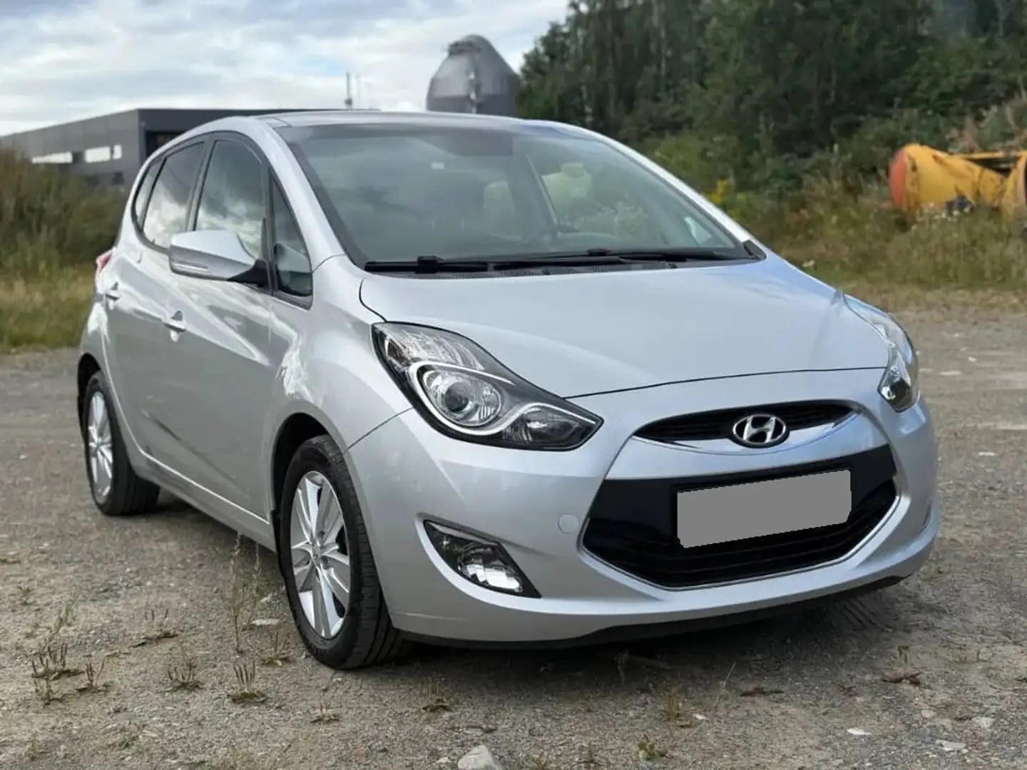 Hyundai iX20 iX20 1.6i AUTOMAT//LAV //NY EU Zilver - 1