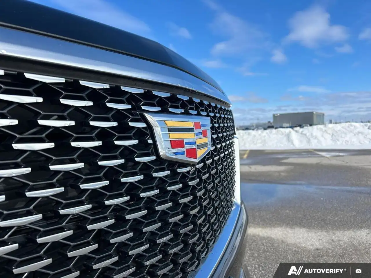 Cadillac Escalade снимка Cadillac Escalade