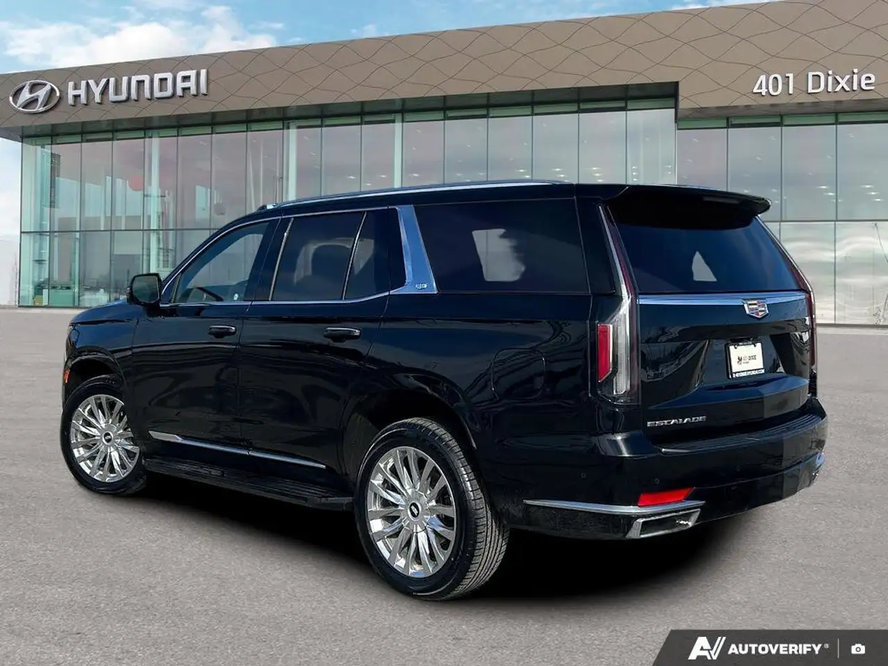 Cadillac Escalade снимка Cadillac Escalade
