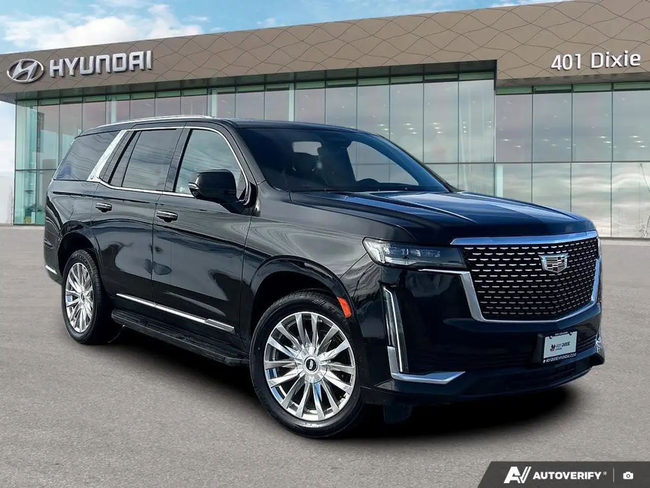 Cadillac Escalade снимка Cadillac Escalade