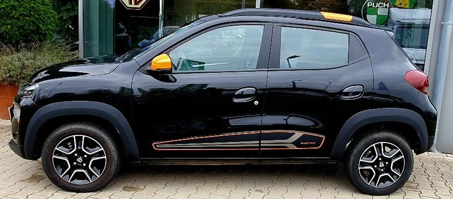 Dacia Spring Electric Comfort Plus 33kW 1. Hand Klima Schwarz - 2
