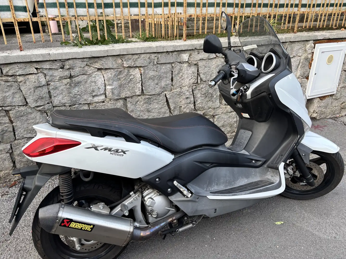 Yamaha X-Max 250 - 1