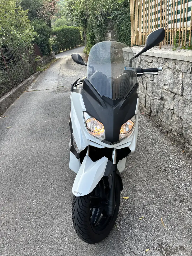 Yamaha X-Max 250 - 2