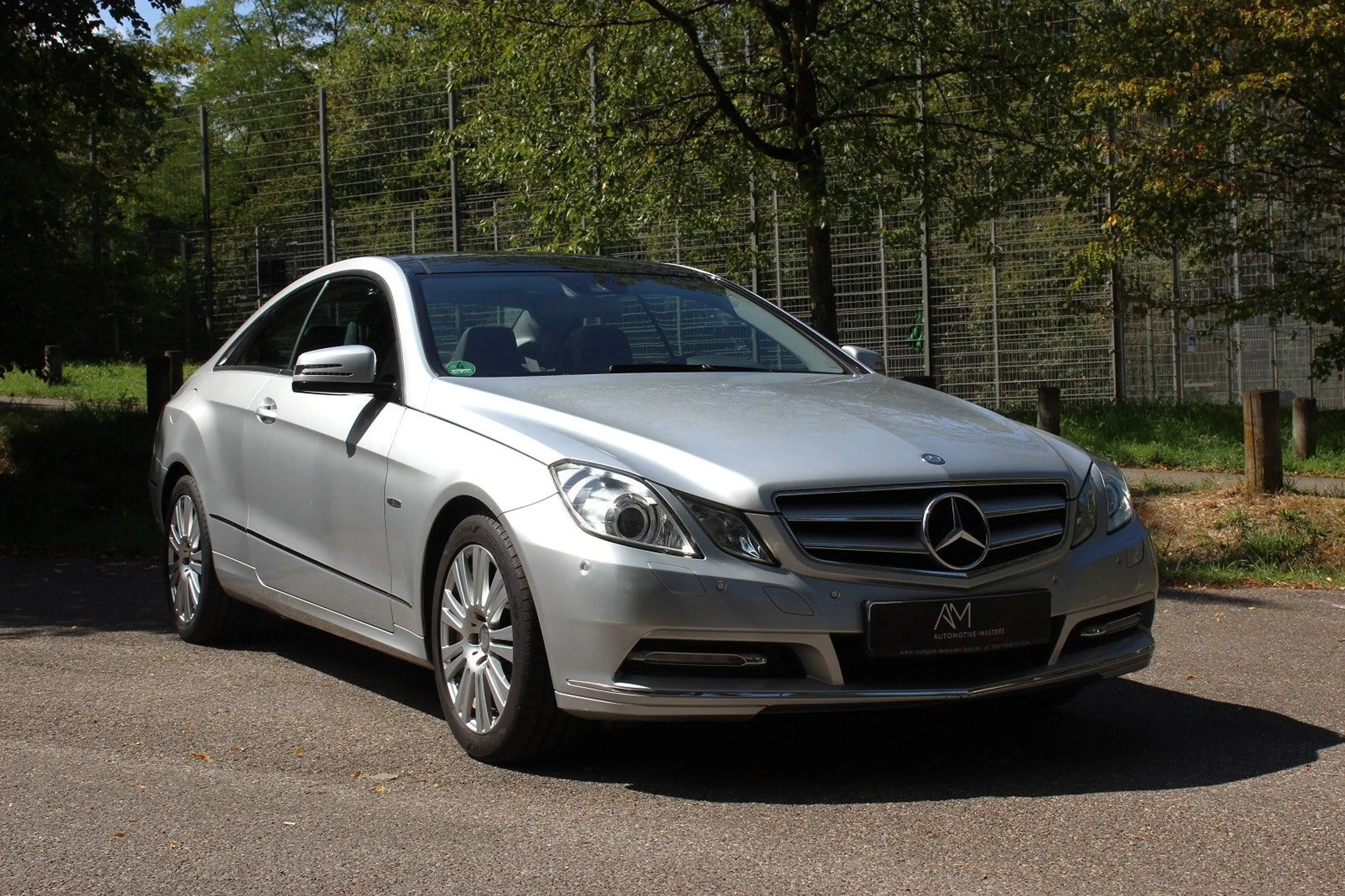 Mercedes-Benz E 350 Coupe BlueEfficiency | Pano | Leder | 2.Hd — photo 4