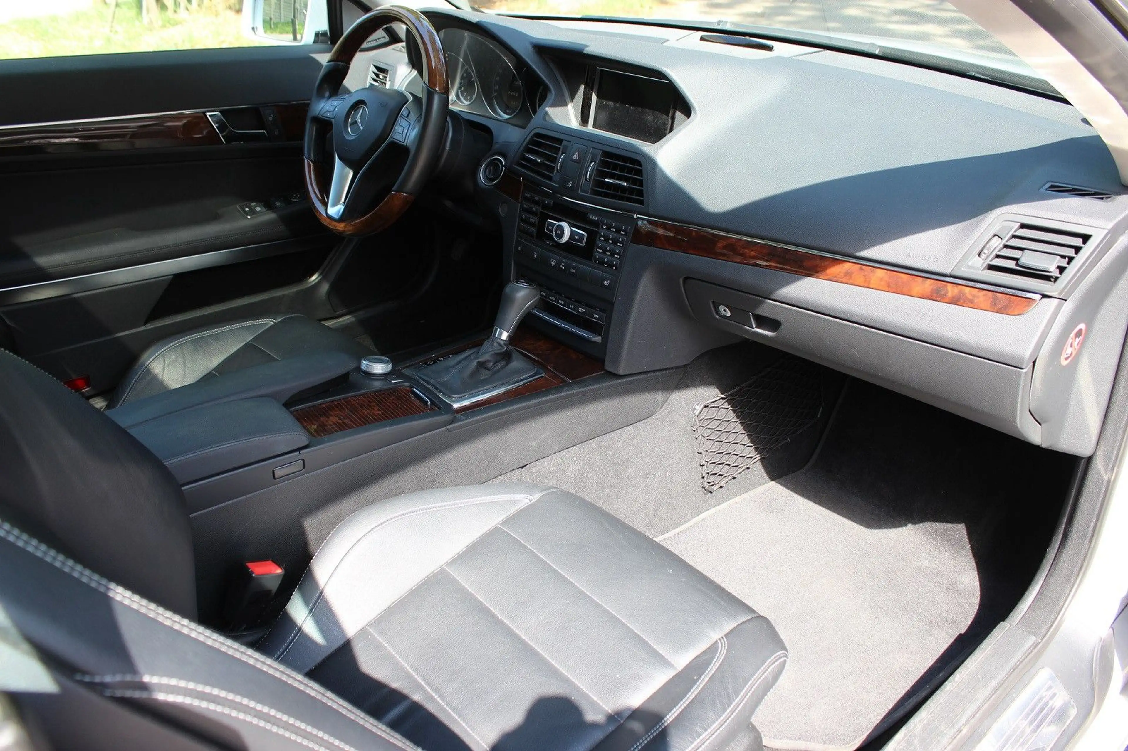 Mercedes-Benz E 350 Coupe BlueEfficiency | Pano | Leder | 2.Hd — photo 13