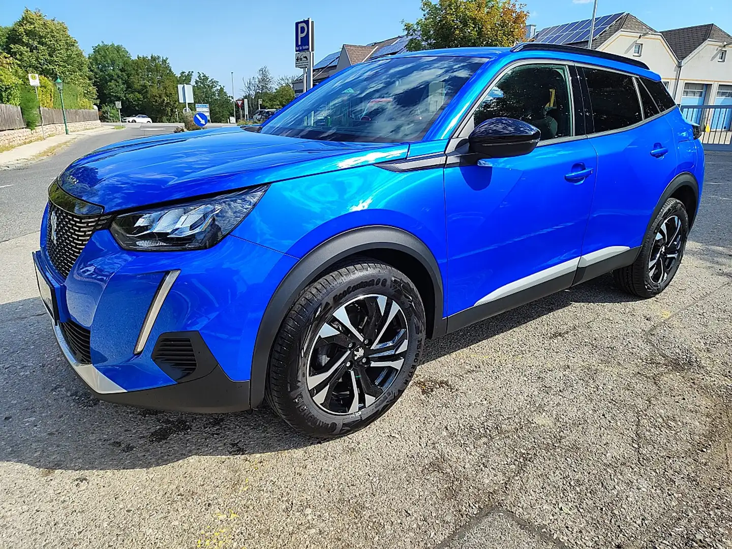 Peugeot 2008 PureTech 130 S&S Allure EAT8 Blau - 2