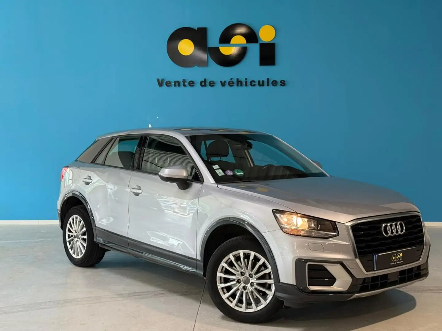 Audi Q2 1.0 TFSI - 116  . PHASE 1 Gris - 1