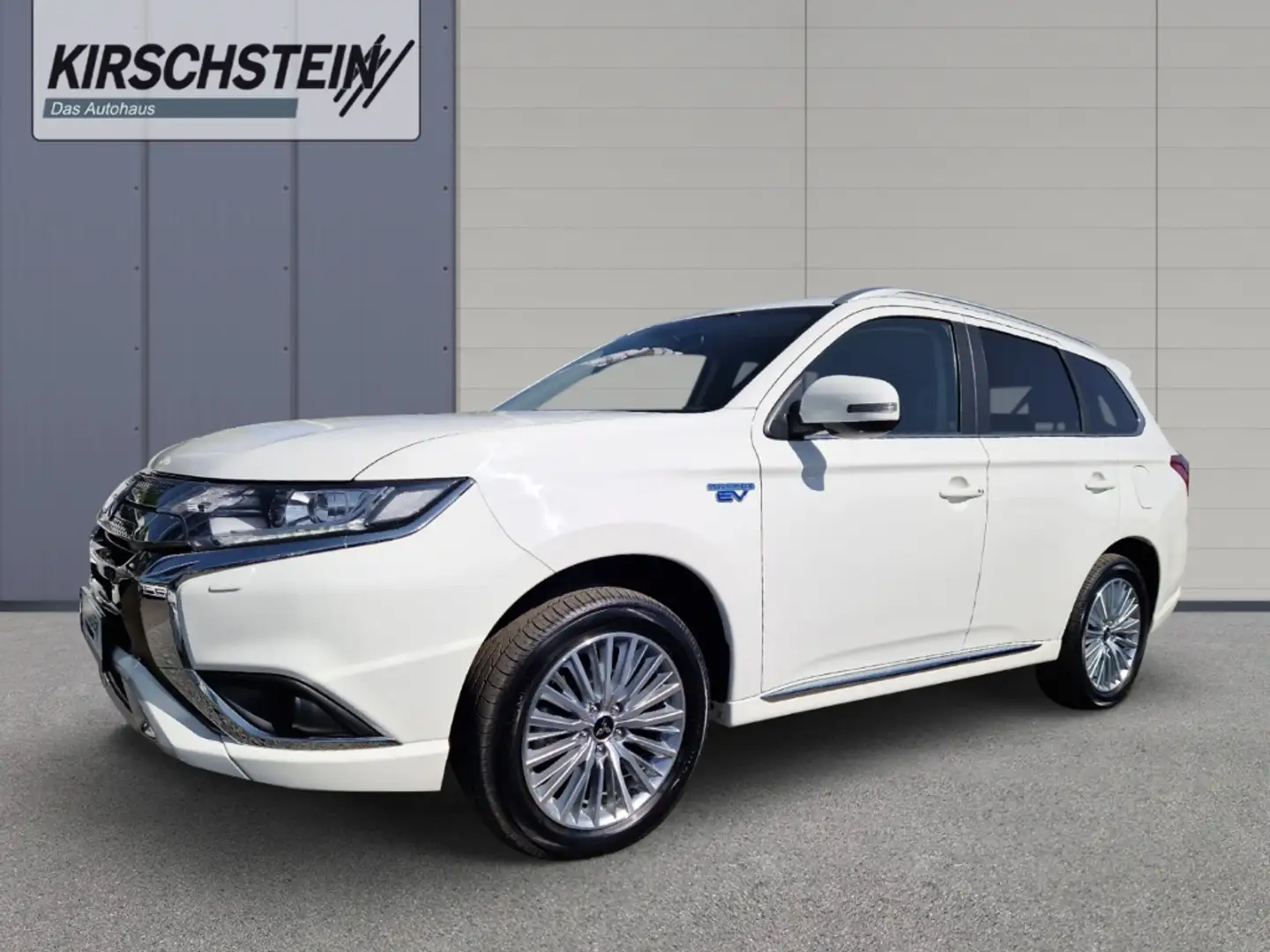 Mitsubishi Outlander Basis 4WD 2.4 Kamera App Weiß - 2