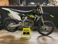 Triumph Gelb - thumbnail 1