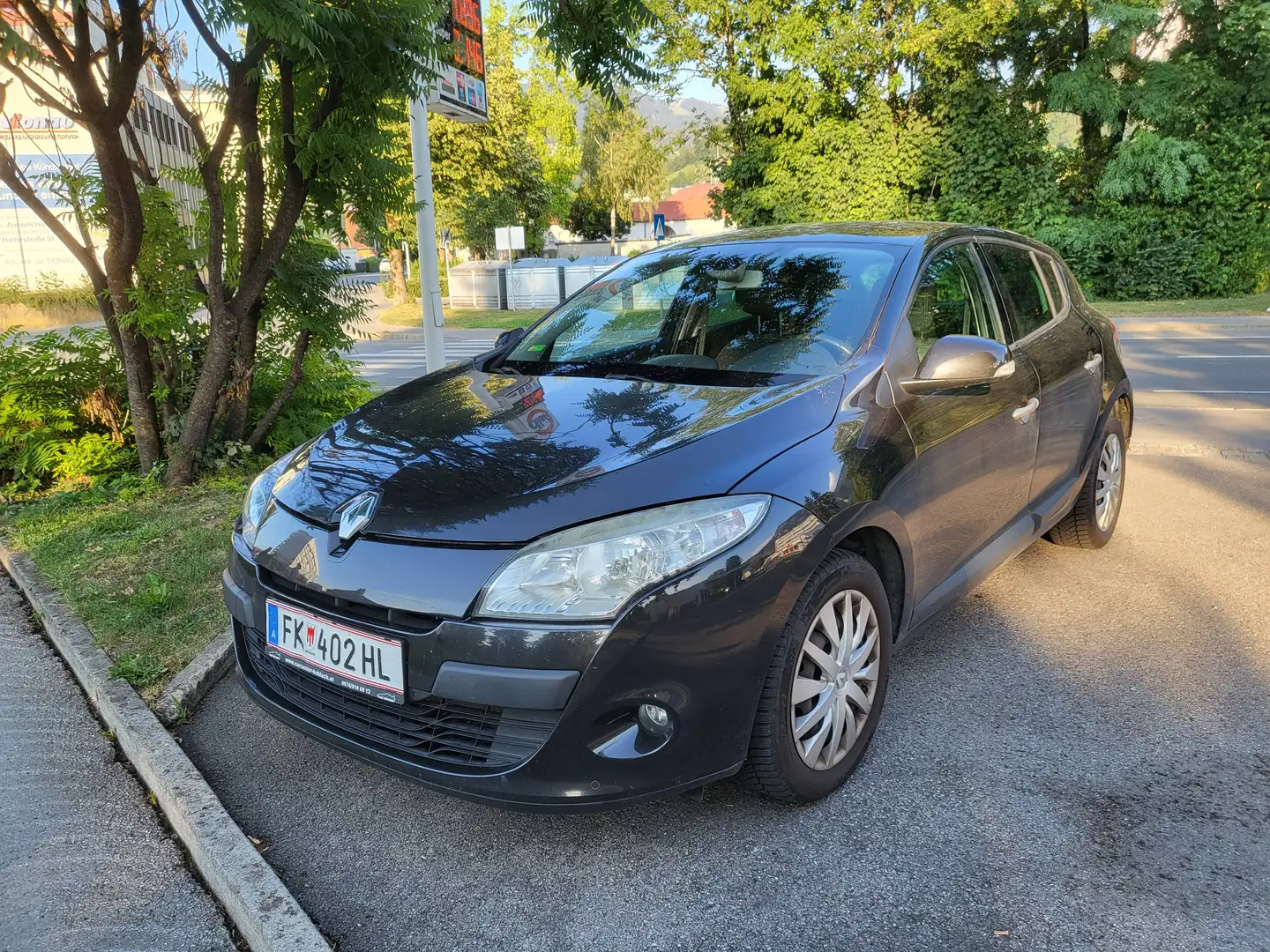 Renault Megane Mégane Dynamique 1,6  Dynamique Schwarz - 1