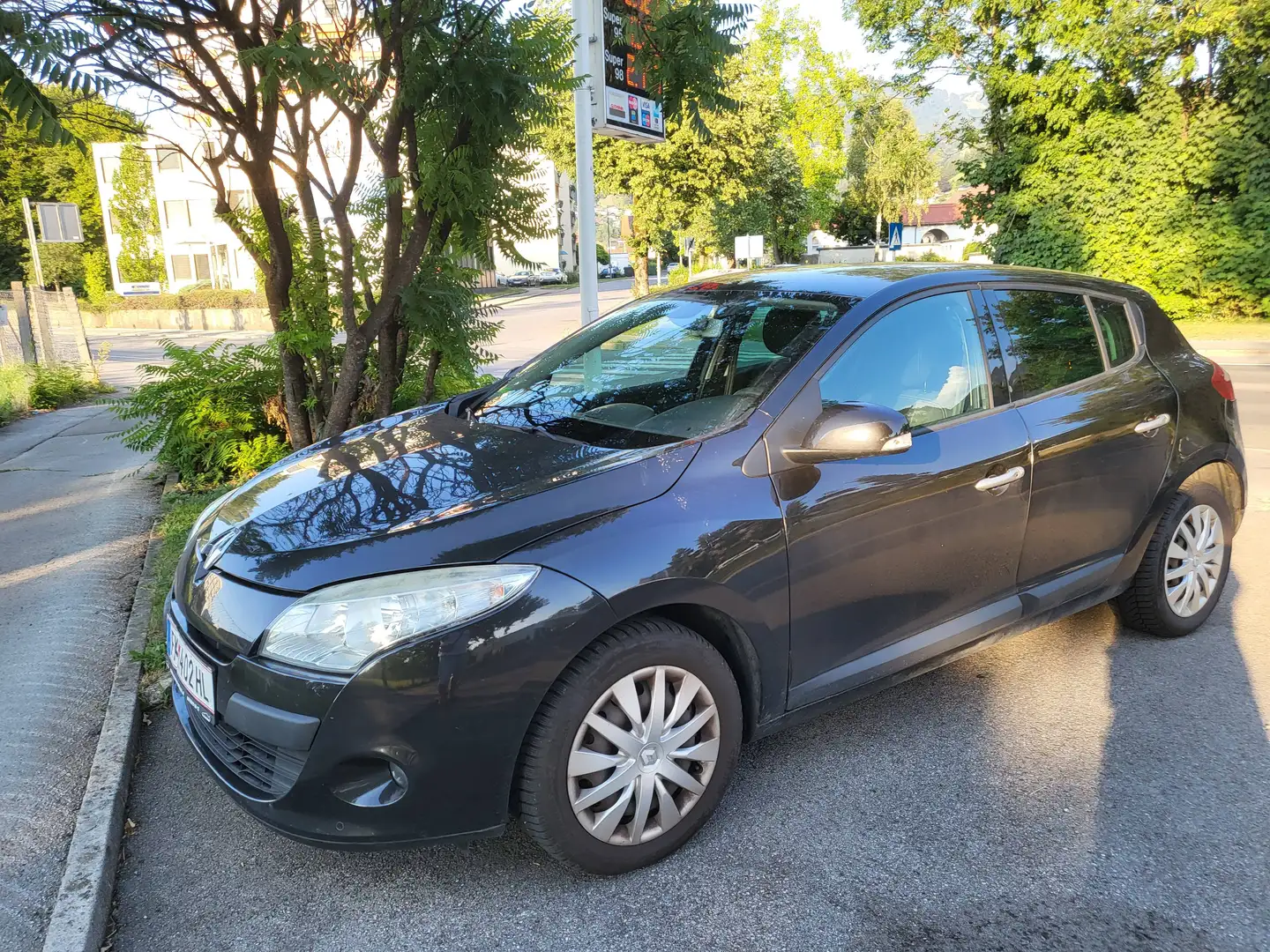 Renault Megane Mégane Dynamique 1,6  Dynamique Schwarz - 2