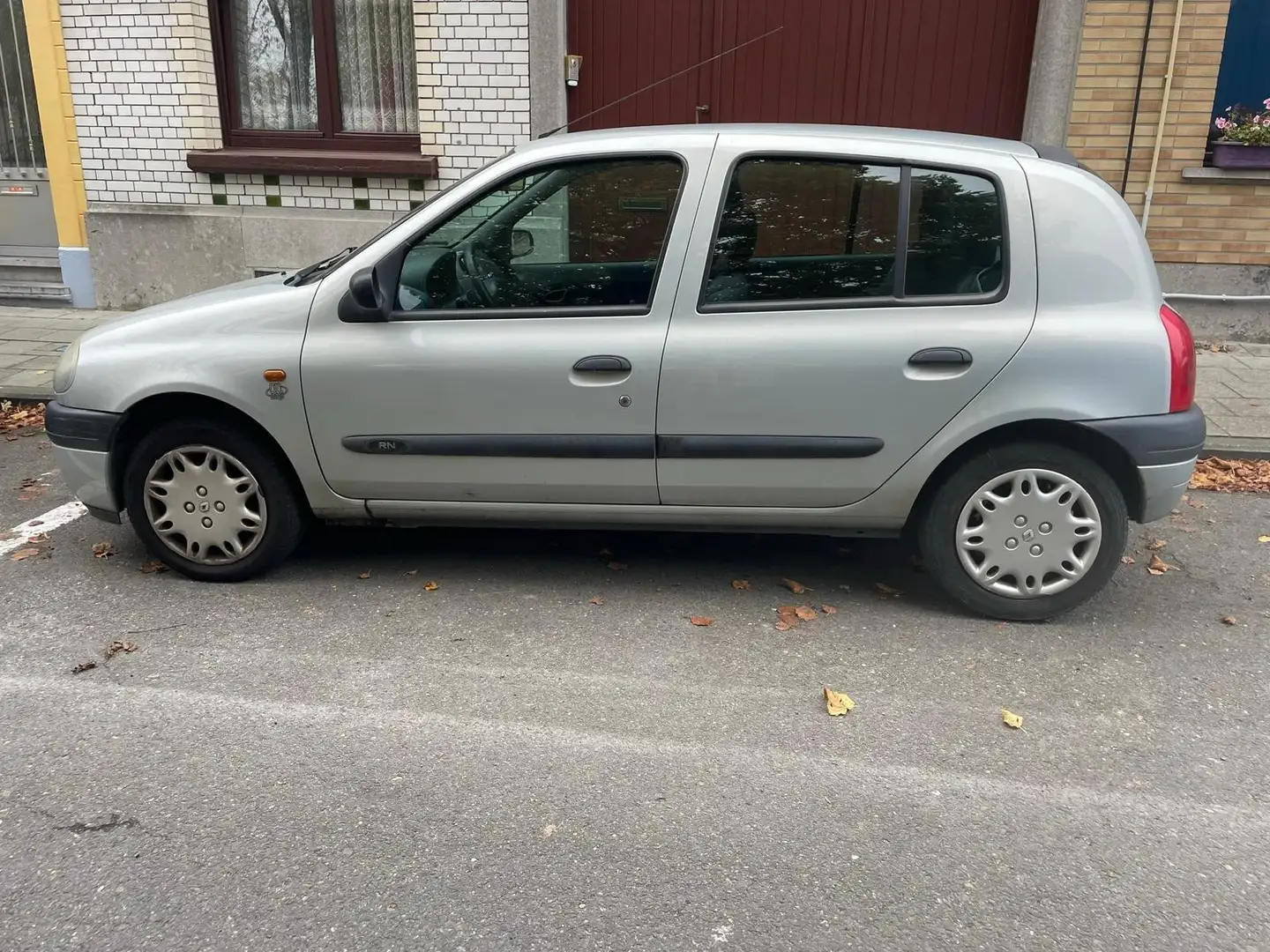 Renault Clio 1.2i On Stage - 2