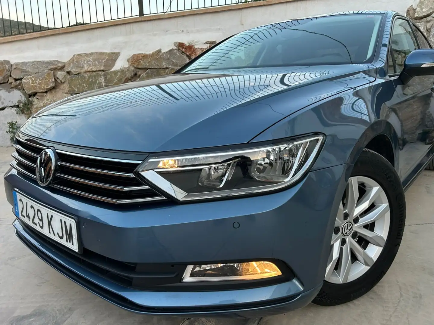 Volkswagen Passat 1.6TDI Advance 88kW Azul - 2