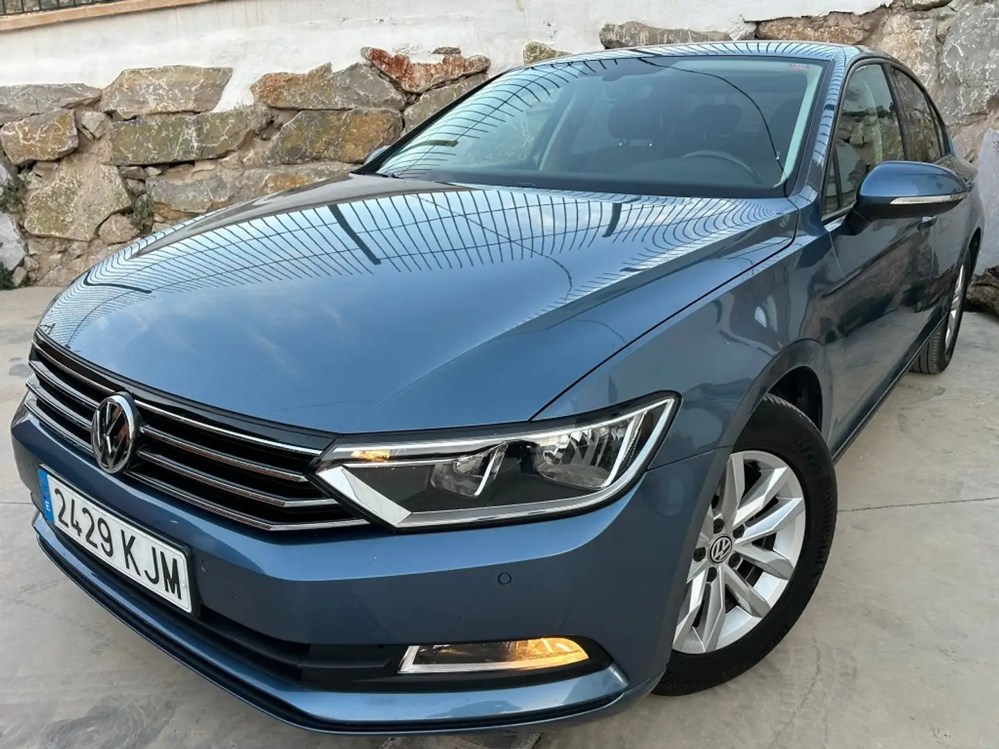 Volkswagen Passat 1.6TDI Advance 88kW Azul - 1