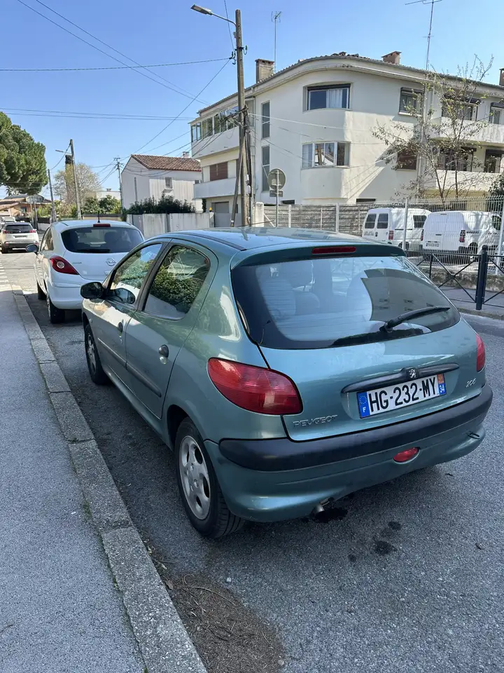 Peugeot 206 1.6i XT Premium, foto 4