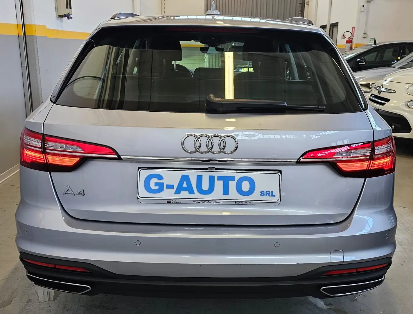 Audi A4 40 2.0 tdi 190cv s-tronic Gris - 2