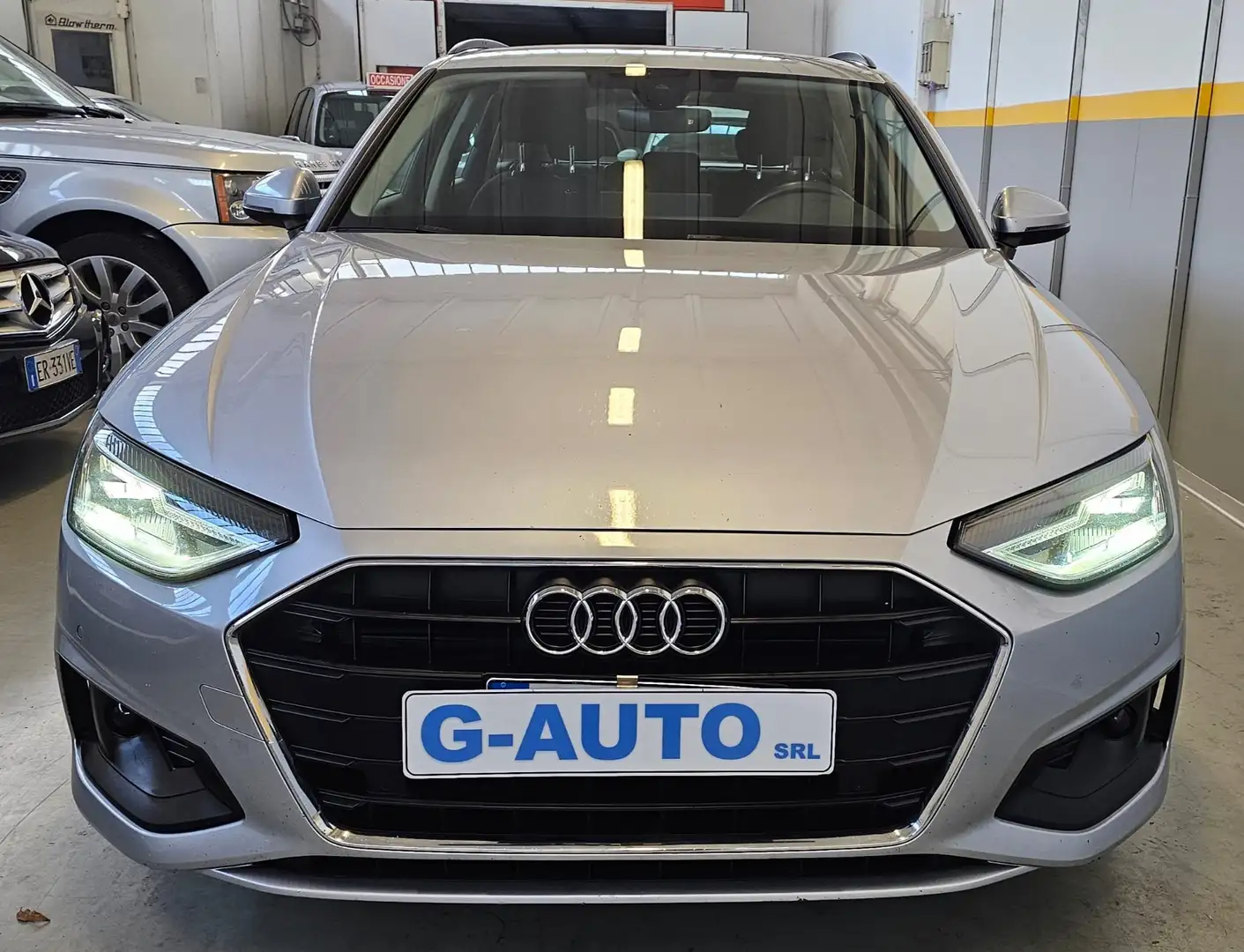 Audi A4 40 2.0 tdi 190cv s-tronic Gris - 1