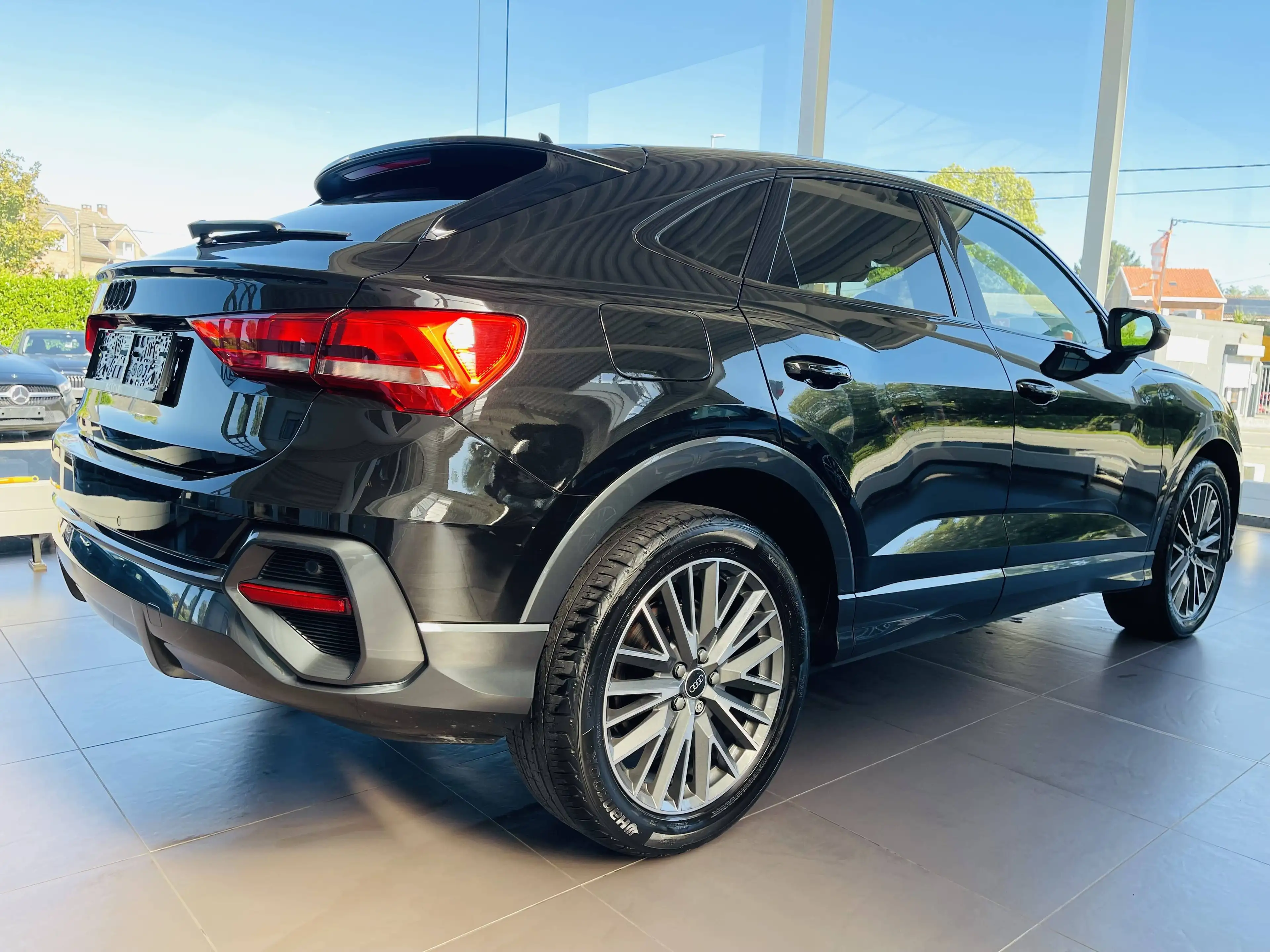 Audi Q3 TDi *** GARANTIE + LED + CUIR + GPS + COCKPIT *** — photo 5