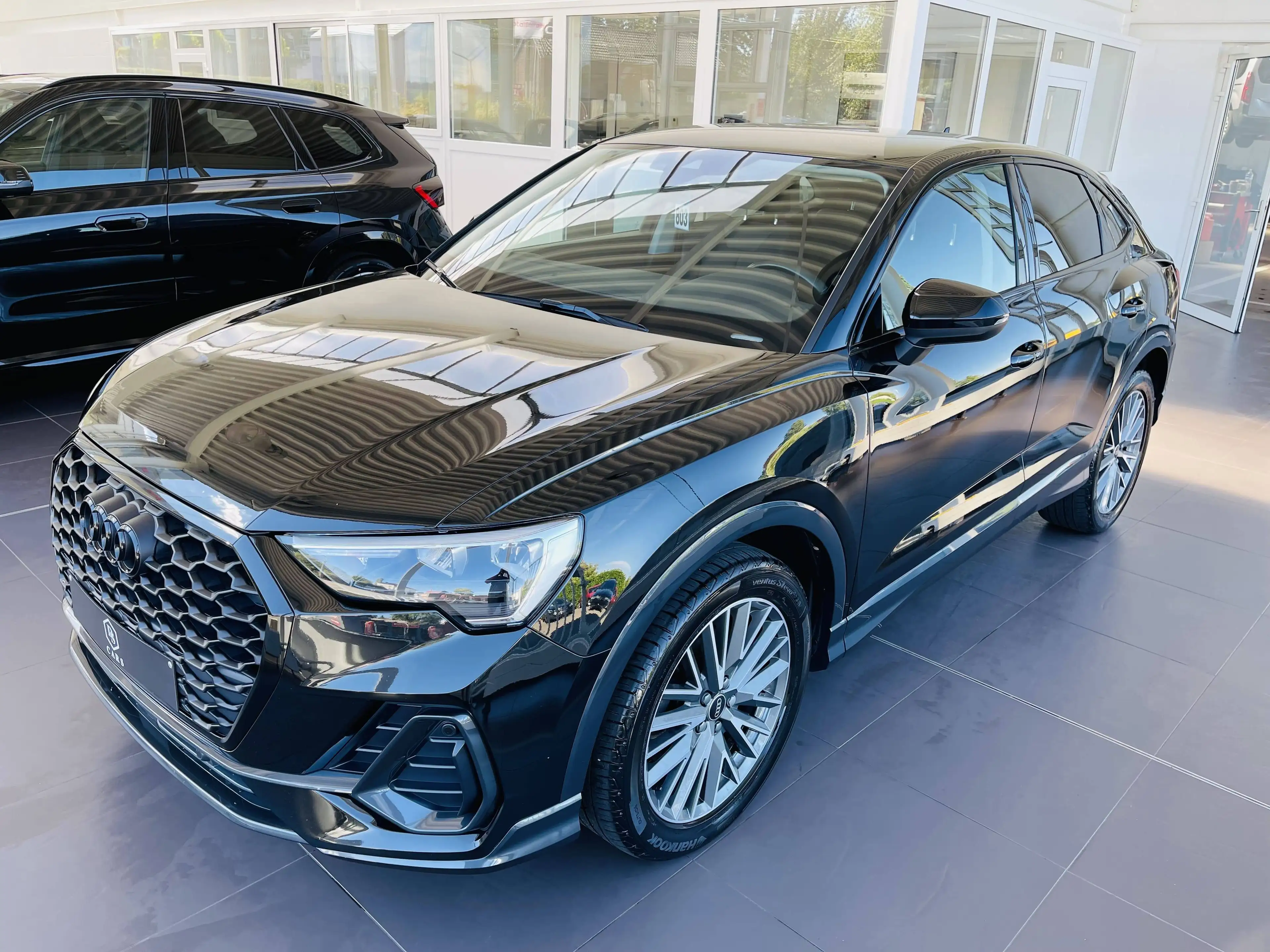 Audi Q3 TDi *** GARANTIE + LED + CUIR + GPS + COCKPIT *** — photo 2