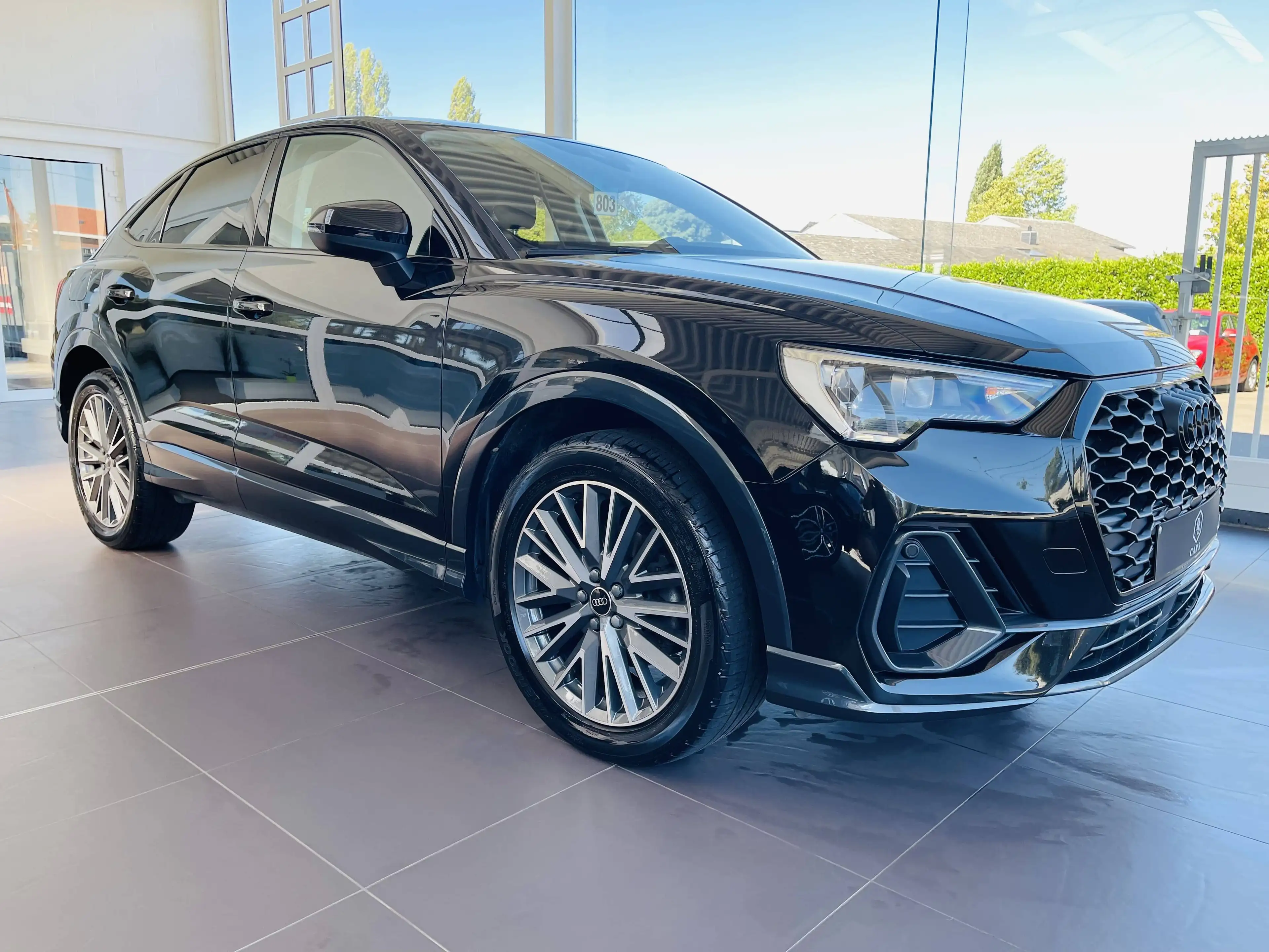 Audi Q3 TDi *** GARANTIE + LED + CUIR + GPS + COCKPIT *** — photo 3