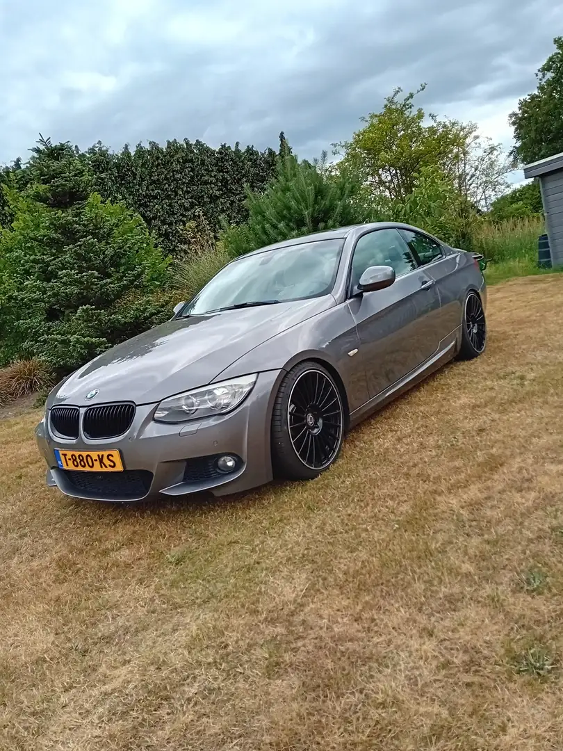 BMW 325 BMW 325i/330i E92 Coupe bwj 2010 Grijs - 1