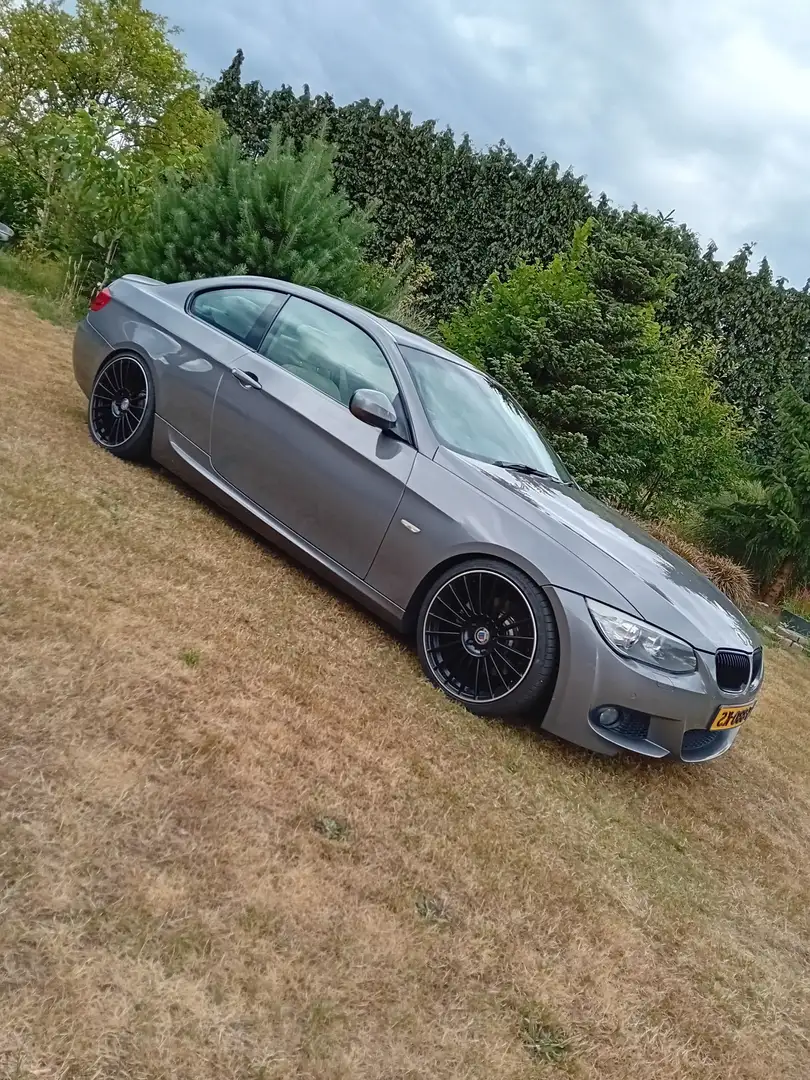 BMW 325 BMW 325i/330i E92 Coupe bwj 2010 Grijs - 2