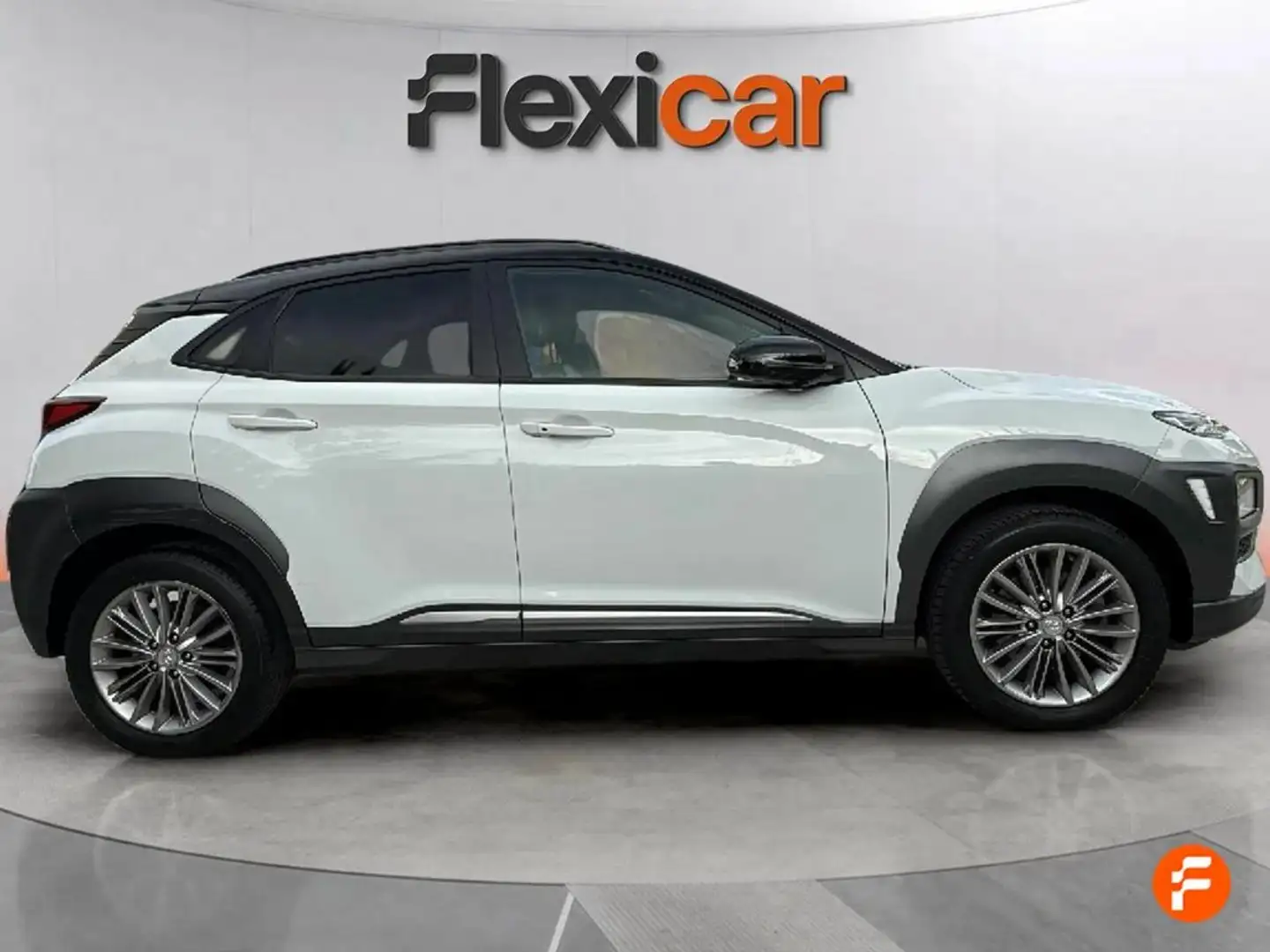 Hyundai KONA 1.0 TGDI XLE 4X2 Amarillo - 2