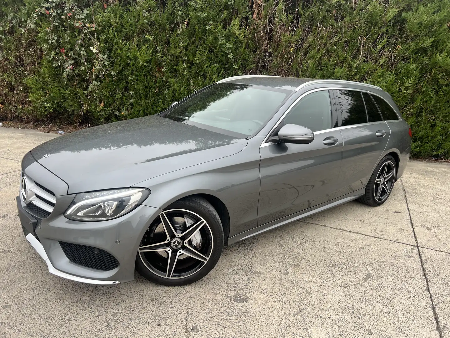 Mercedes-Benz C 180 C 180 Amg line Grau - 1
