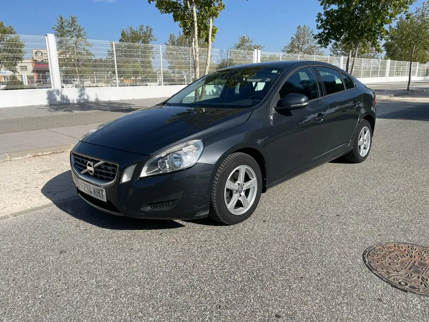 Volvo S60 1.6 DRIVe Kinetic Azul - 1
