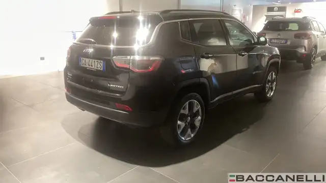 Jeep Compass view 4