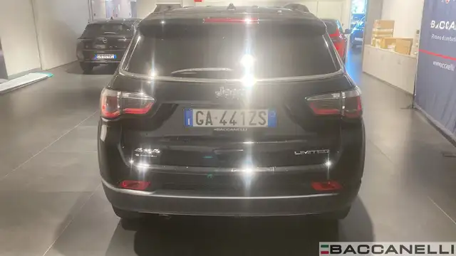 Jeep Compass view 3