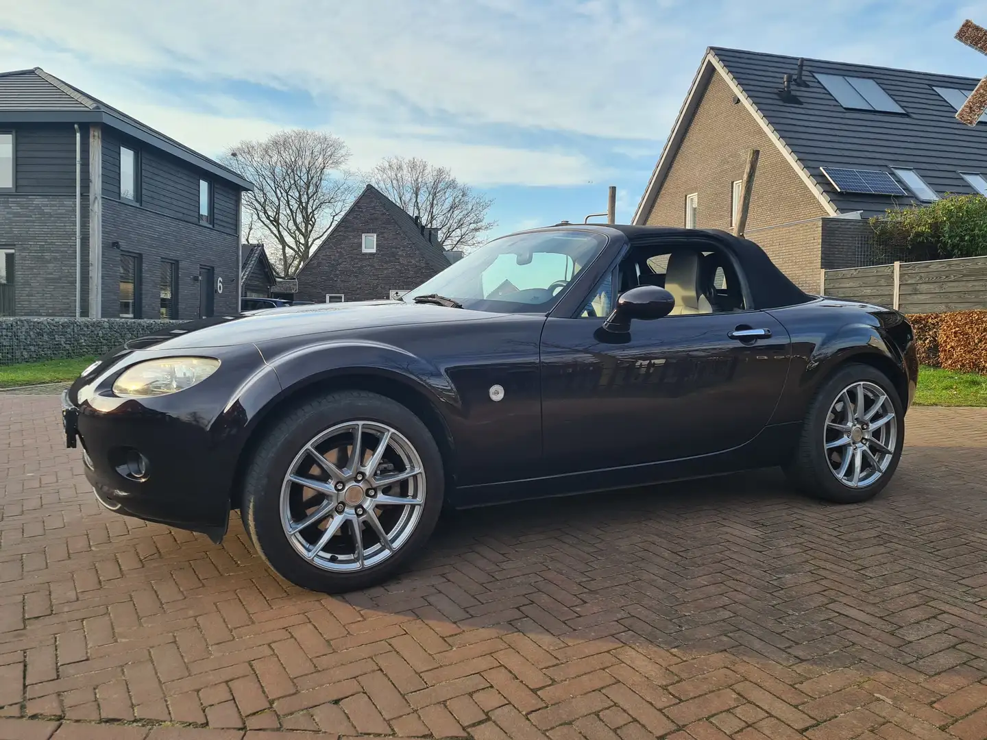 Mazda MX-5 MX-5 1.8 Exclusive Bruin - 2