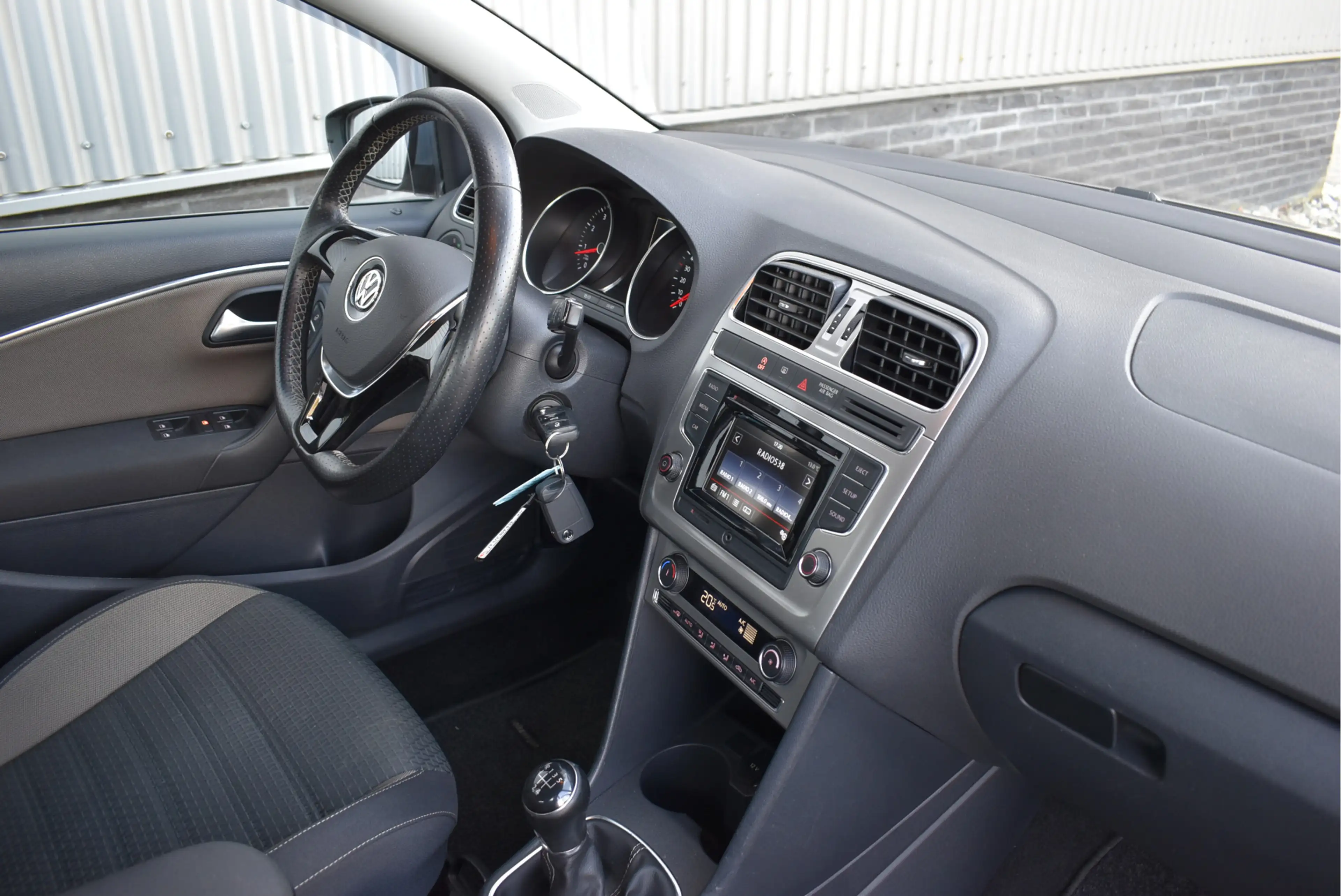 Volkswagen Polo Cross 1.2 TSI Trekhaak, Cruise, Climatronic, Radio, Elek — photo 8