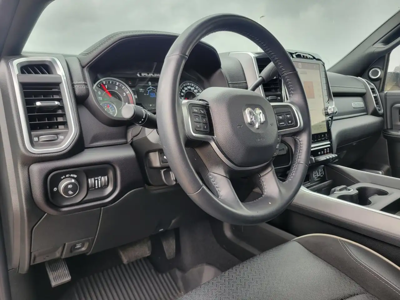 RAM 3500 снимка RAM 3500